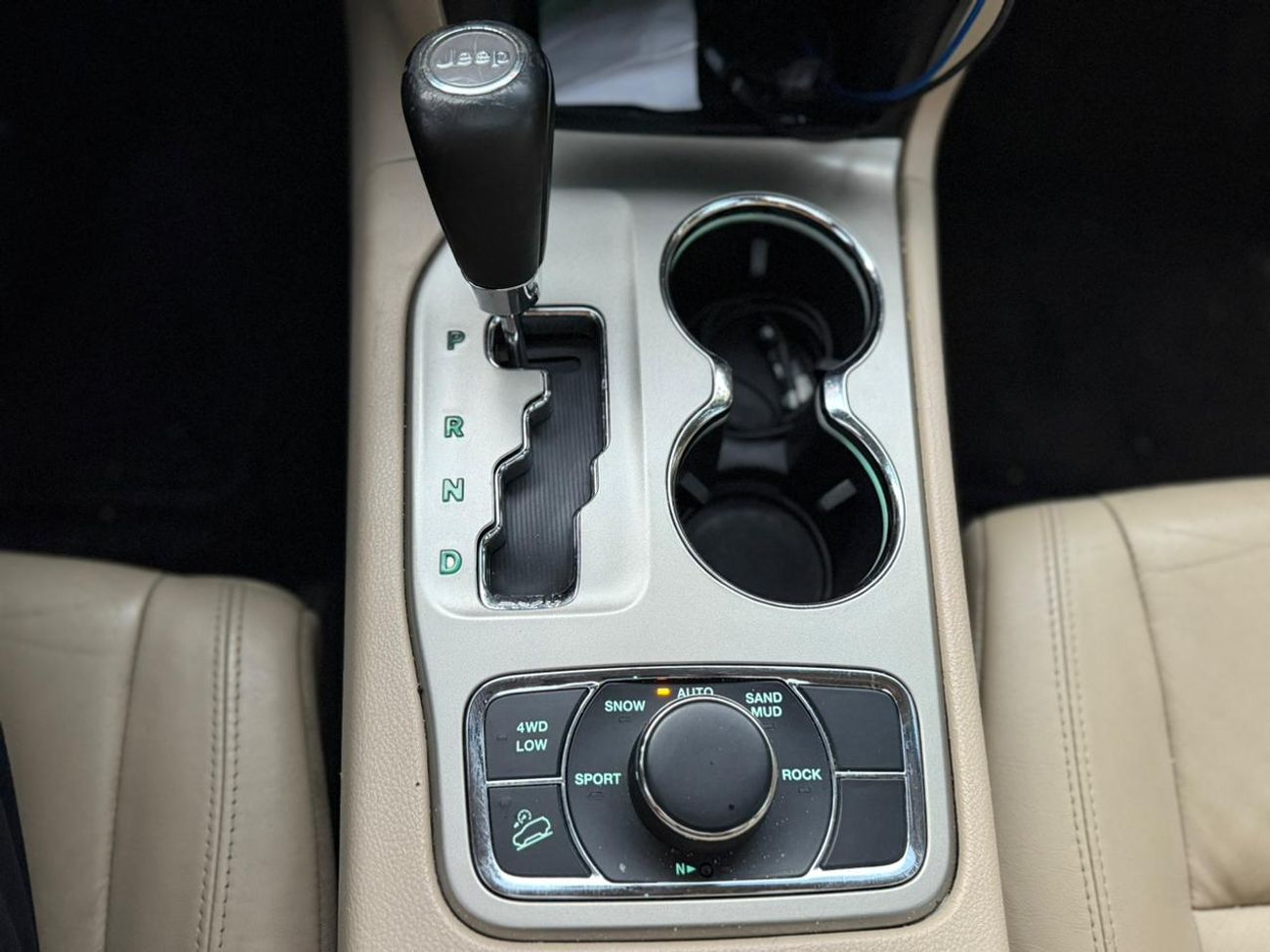 جيب جراند شيروكي Limited 3.6L