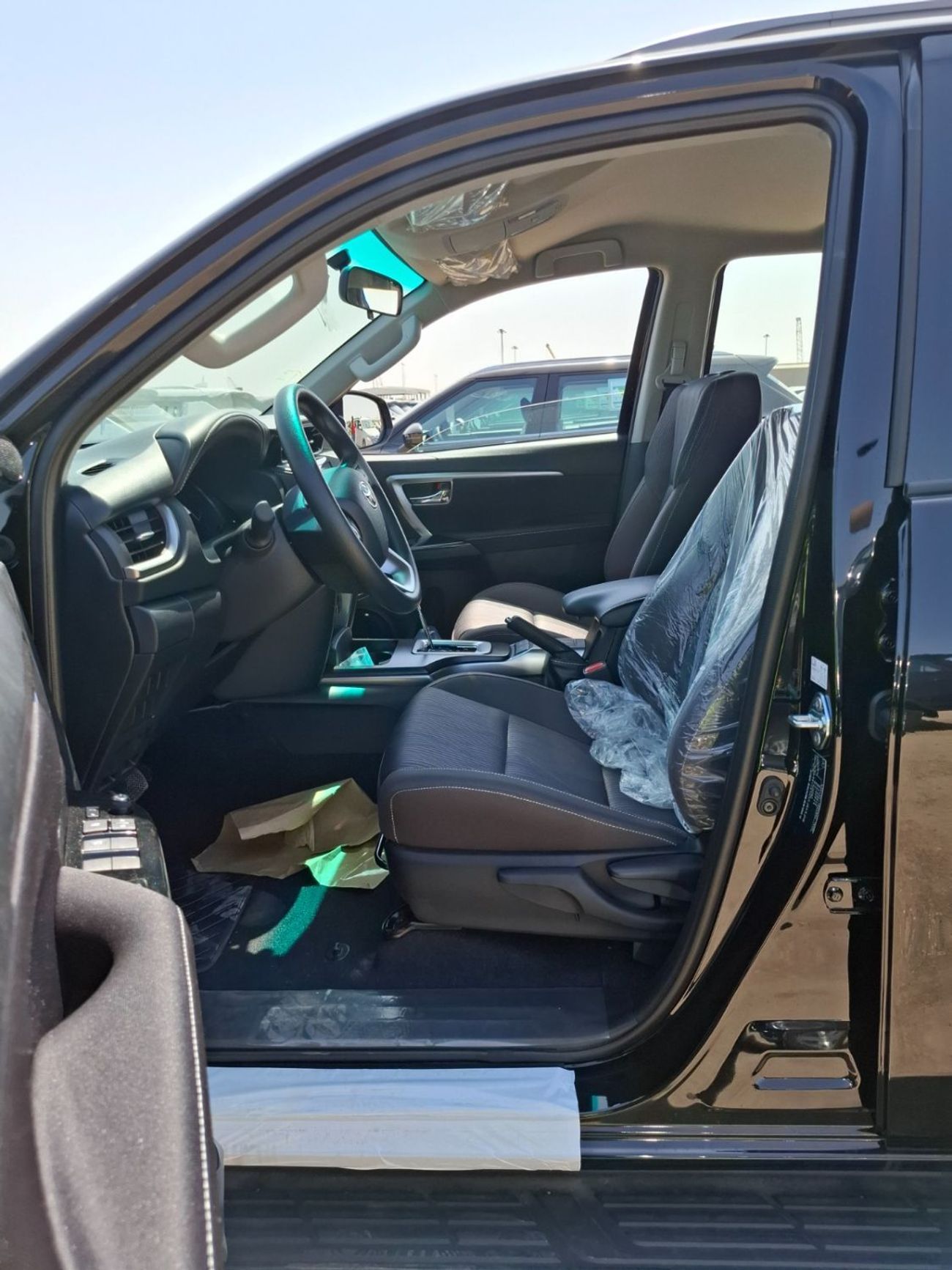 Toyota Fortuner Toyota Fortuner Comfort  2.7L Petrol