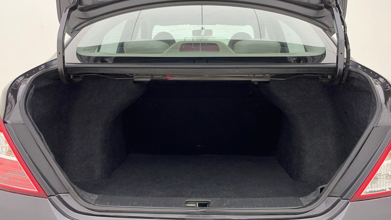 نيسان صني S 1.5 | بدون دفعة مقدمة | اختبار القيادة في المنزل