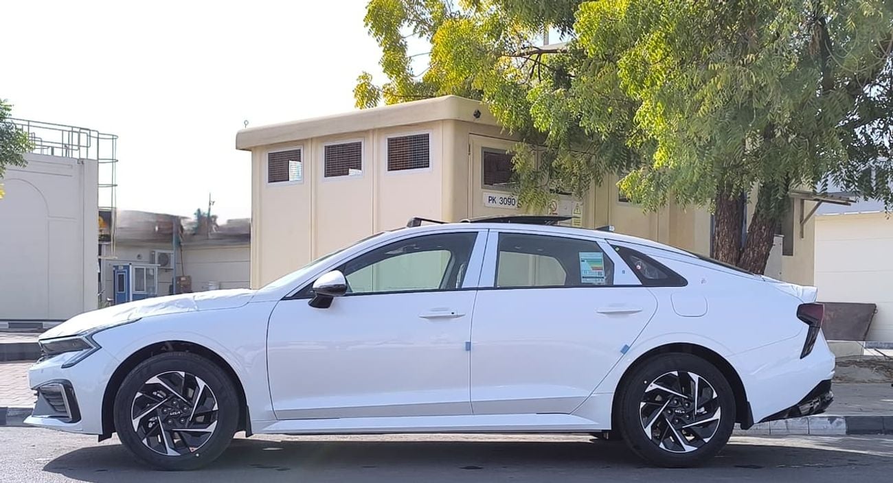 كيا K5 2.0L Hybrid GCC Specs Full Option 2026 Model Brand New