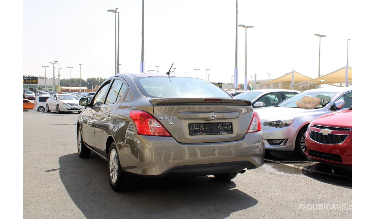 Nissan Sunny FULL OPTION  - 2 KEYS - ORIGINAL COLOR - ACCIDENTS FREE GCC SPECS - CAR IS IN PERFECT CONDITION