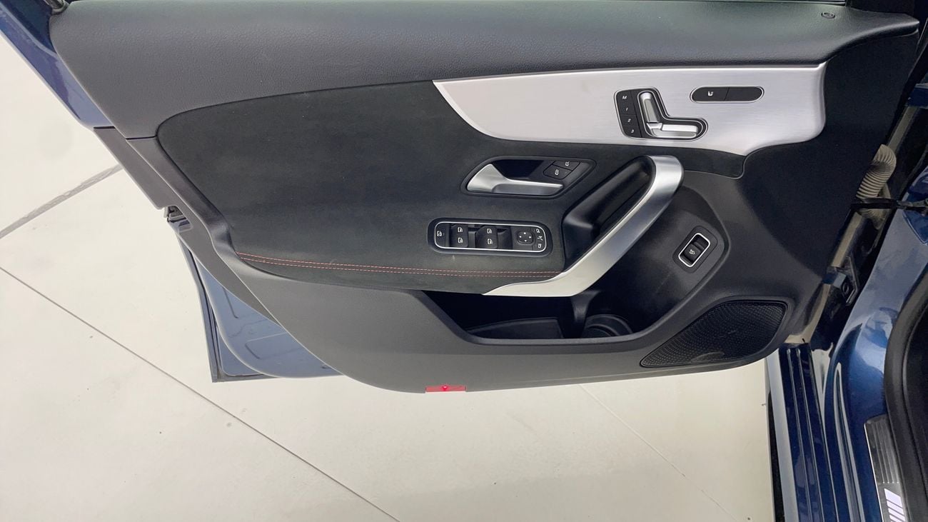 Mercedes-Benz A 35 AMG PREMIUM+ AMG 2 | Zero Down Payment | Free Home Test Drive