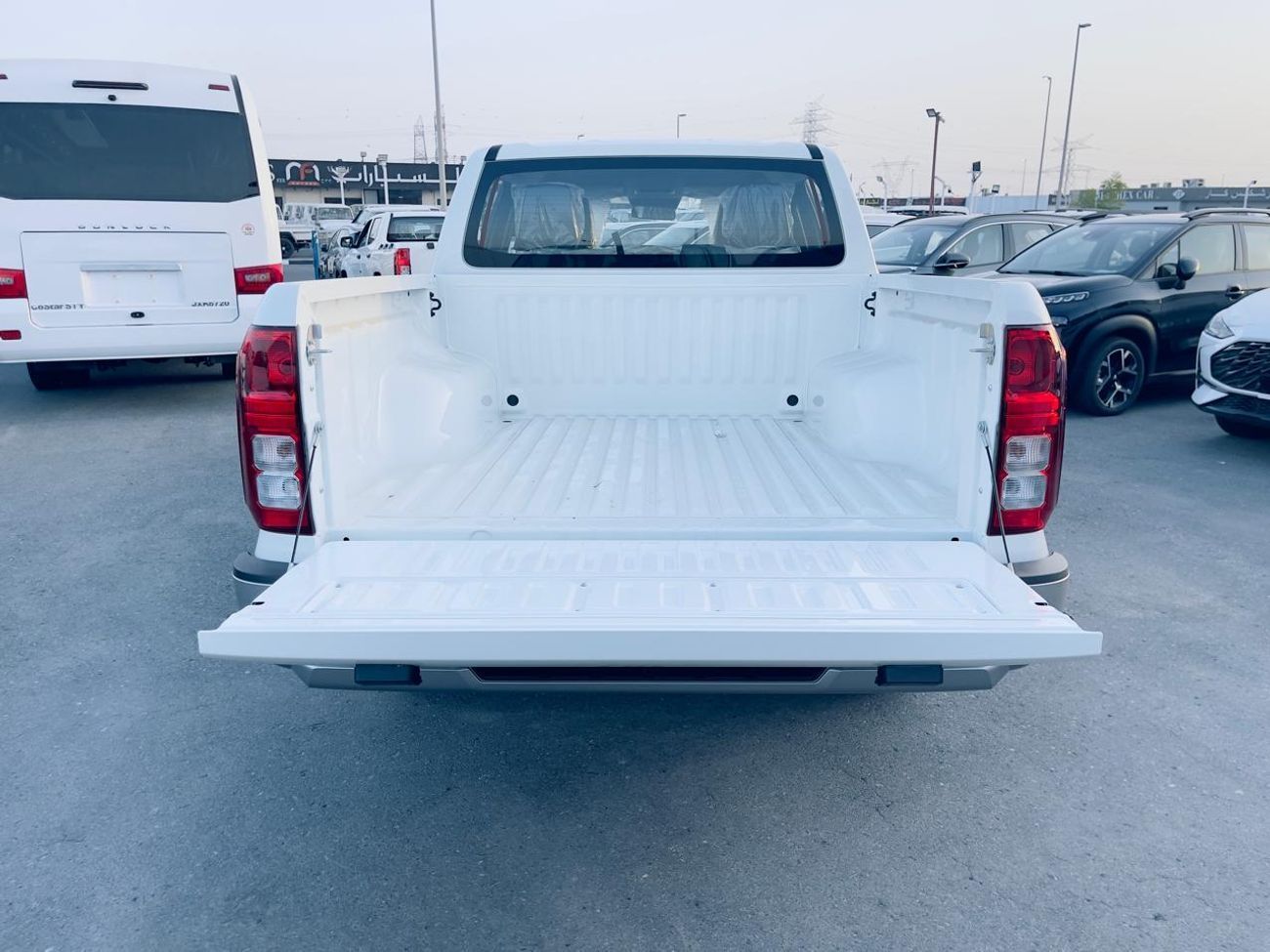ميتسوبيشي L200 MITSUBISHI L200 GL 2.4L (128 HP) Double Cab Utility