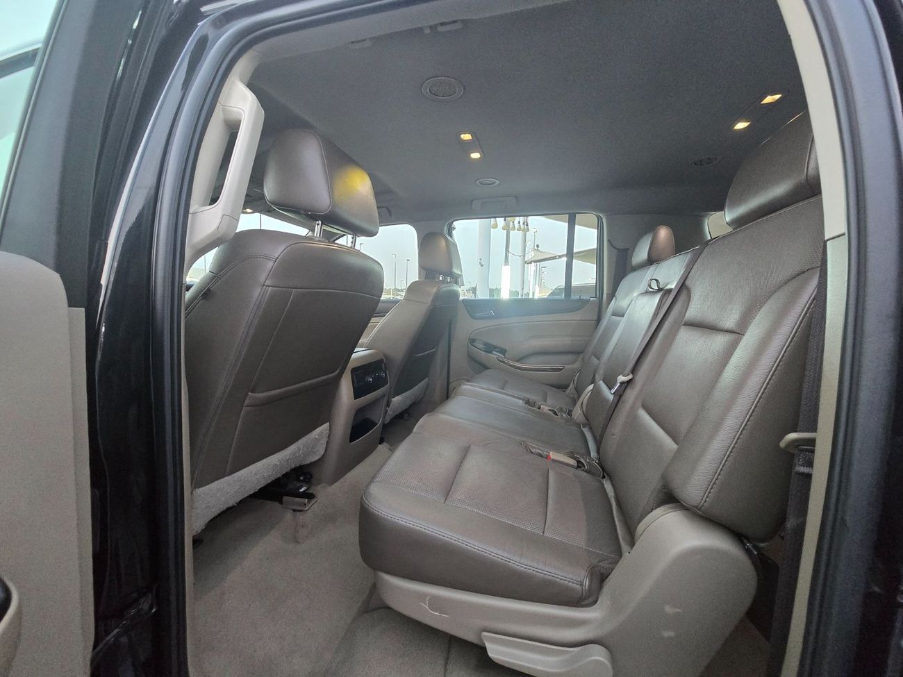 جي أم سي يوكون SLE 5.3L 4WD (8 Seater)