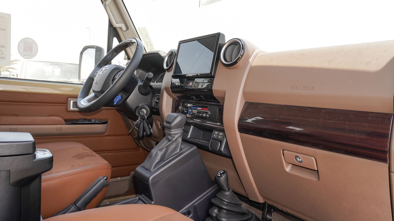 Toyota Land Cruiser 70 LX 4.0L V6 A/T