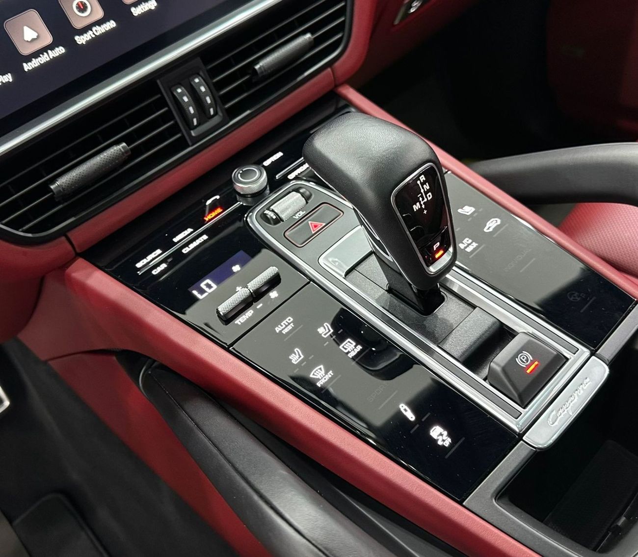 بورش كايان 2022 Porsche Cayenne GTS Coupe, Warranty, Full Porsche Service History, Full Options, Low Kms, GCC