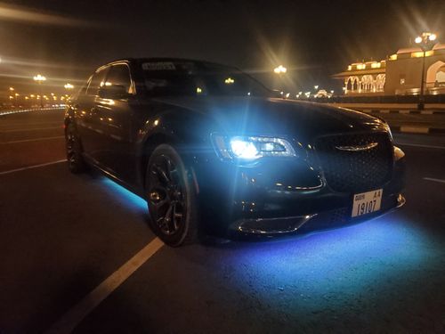 كرايسلر 300 middle option