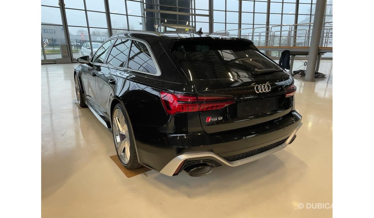 Audi RS6 NEW*HeadUp*Panorama*360*FULL