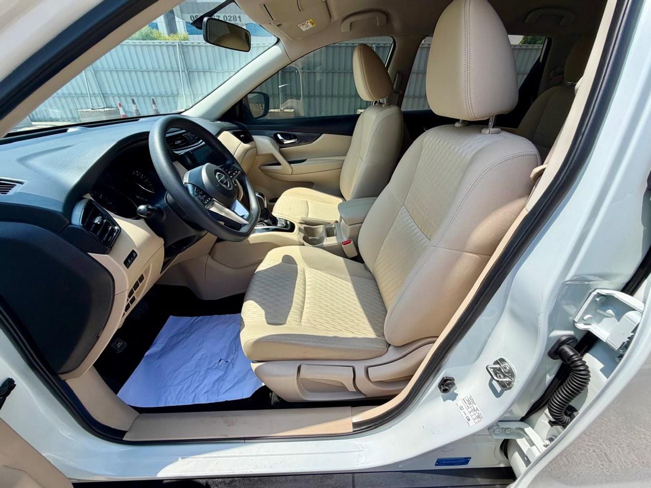 نيسان إكس تريل S 770-Monthly l GCC l 5 Seater, Cruise, Camera, GPS l Accident Free