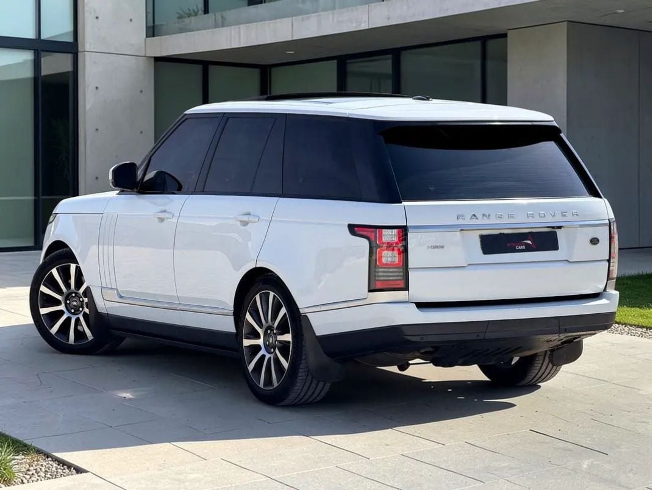 Land Rover Range Rover HSE RANGE ROVER HSE | 5.0L V8 | 4WD | GCC SPECS | 2016