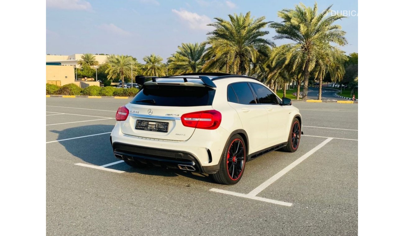 مرسيدس بنز GLA 45 AMG STD صبغ وكالة بحالة الوكالة لا يحتاج إي مصاريف مسرفس جاهز للتسجيل