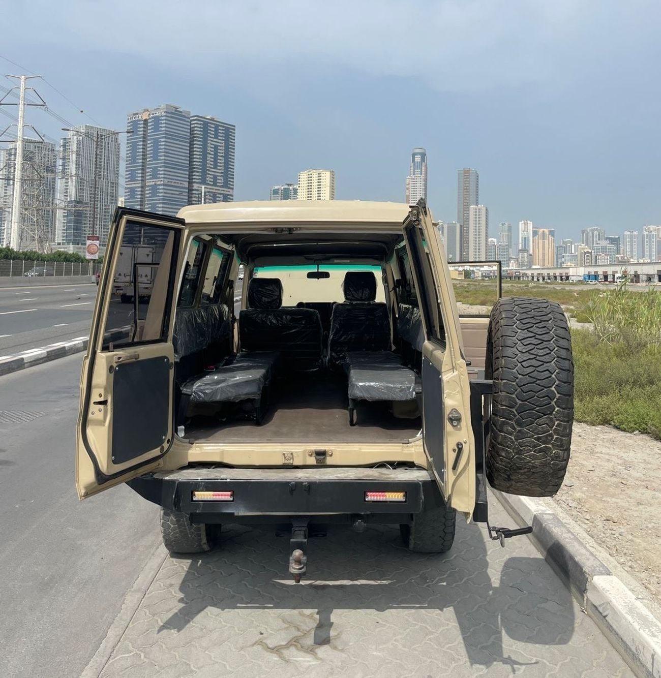 تويوتا لاند كروزر RIGHT HAND DRIVE ONLY FOR EXPORT 4WD 4.5L