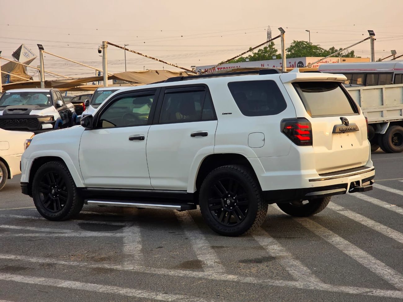 Toyota 4Runner Limited Black Edition Sunroof , Push button and Parking sersors