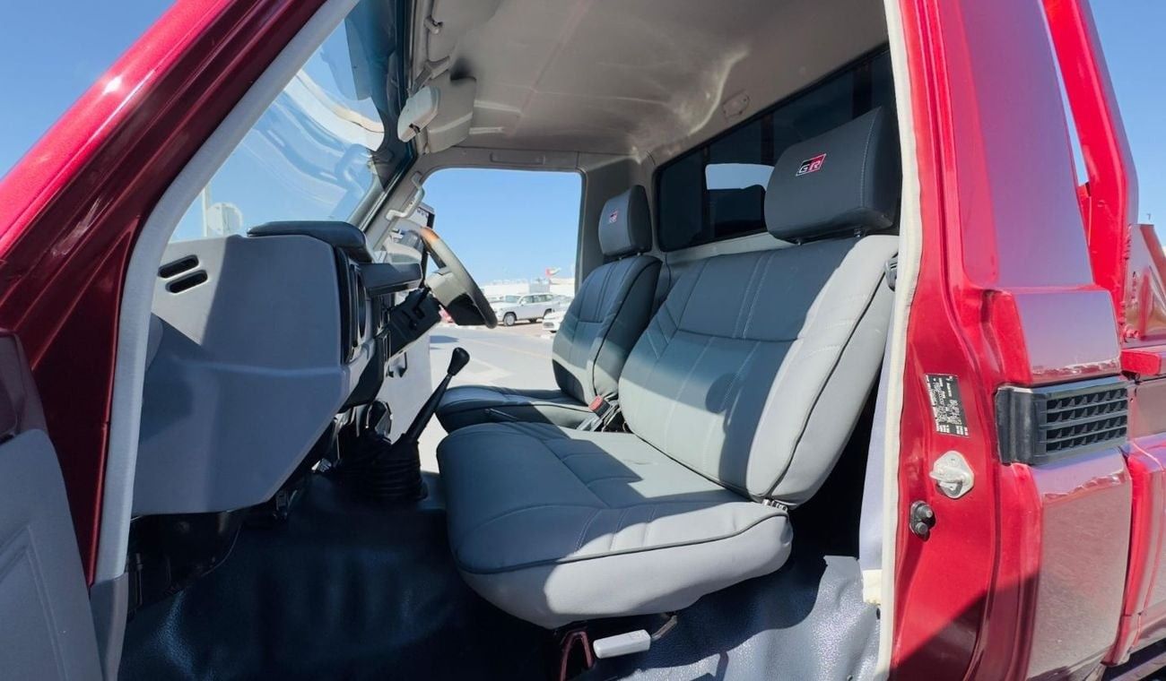 Toyota Land Cruiser Pick Up AFTER MARKET SINGLE CABIN | ROOF RACK WITH AIR SNORKEL | 4.5L DIESEL ENGINE | 2008 | (MT) | RHD