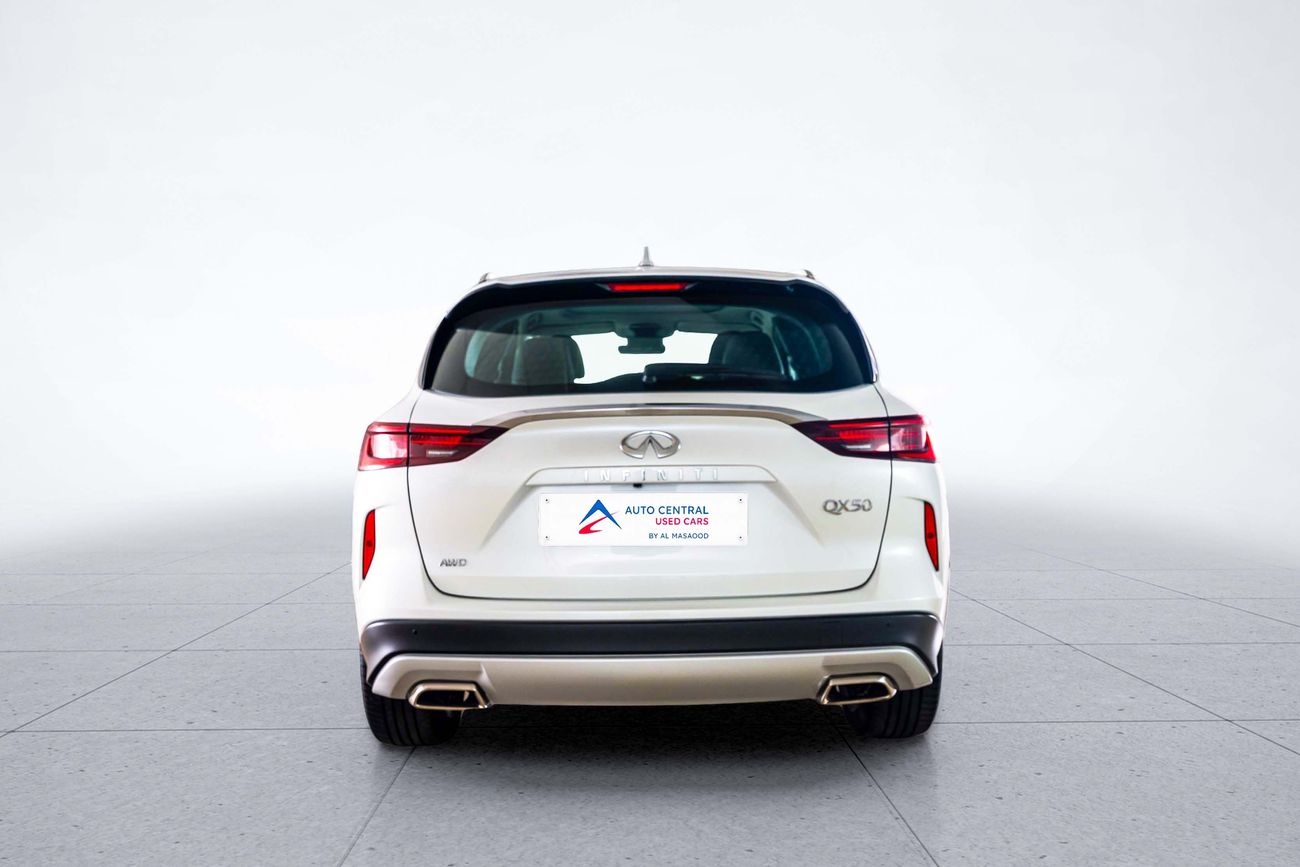 إنفينيتي QX50 LUXE 2.0