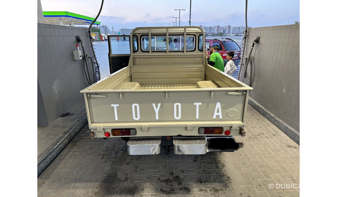 Toyota Land Cruiser Pick Up FJ45