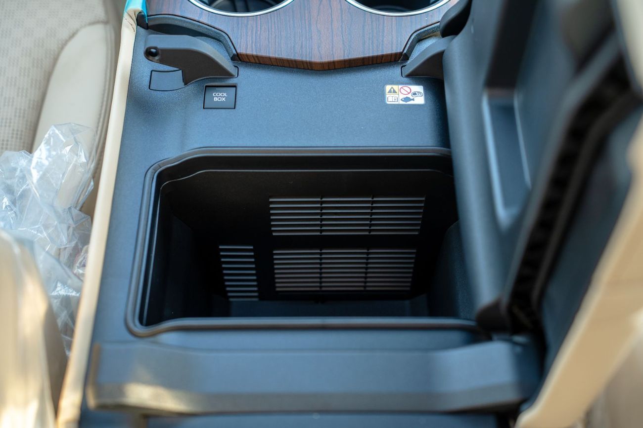 تويوتا لاند كروزر Toyota Land Cruiser VX 2025 3.5L Hybrid