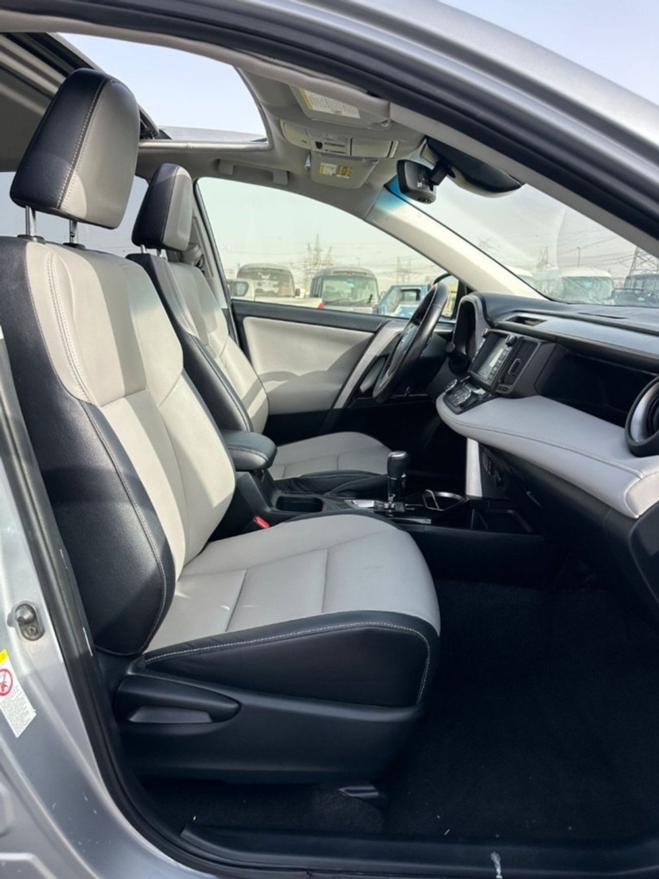 تويوتا راف ٤ Limited Hybrid Full Option