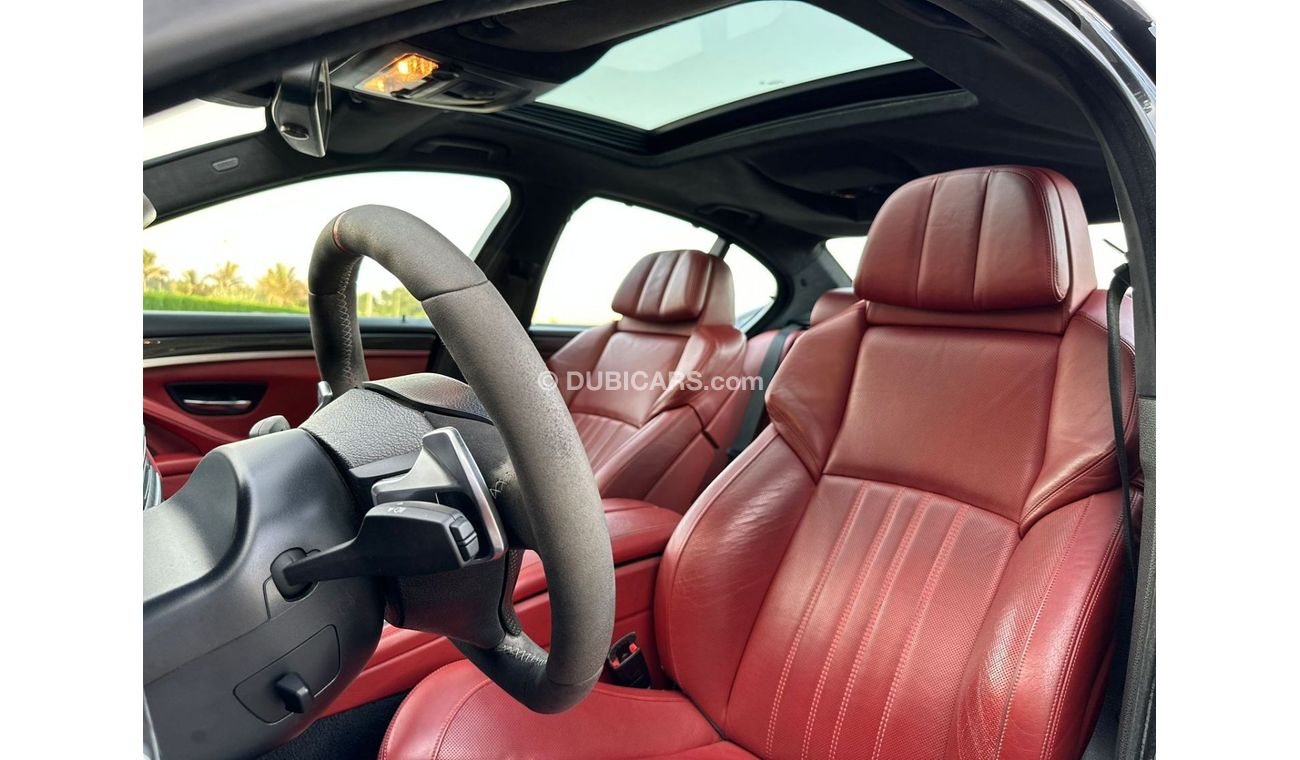 BMW M5 Std M5 F10 2012 // GCC // IN PERFECT CONDITION // FULL OPTIONS