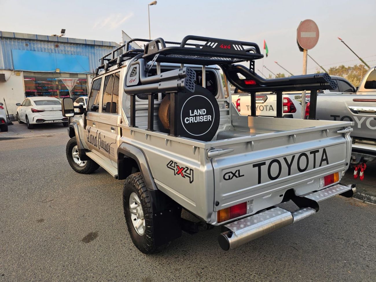 Toyota Land Cruiser Toyota landcruise pickup 2015 Model 4.5L Diesel engine Colour sliver Transmission Manual Interior bl