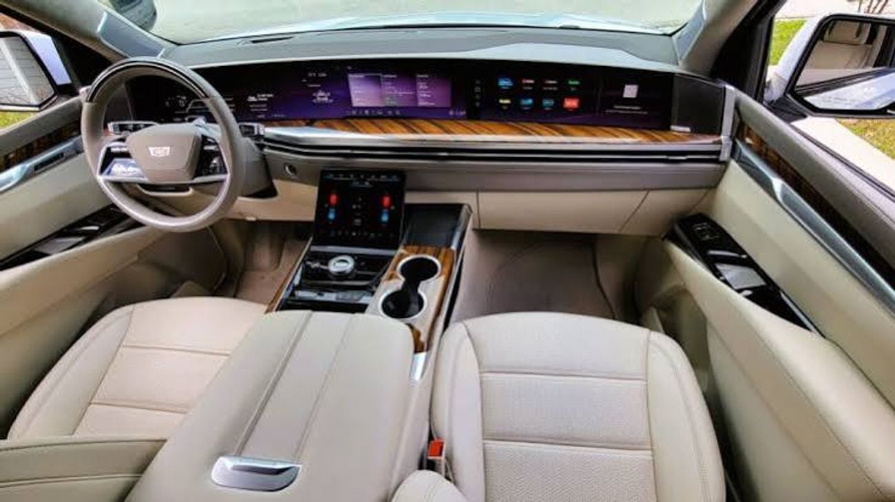 Cadillac Escalade V SERIES ESCALADE-V ESV URGENTLY NEEDED IN LHD!