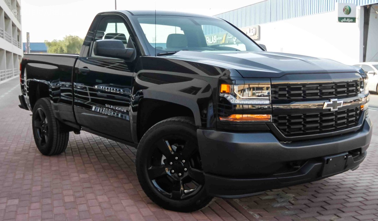 Chevrolet Silverado Black Edition