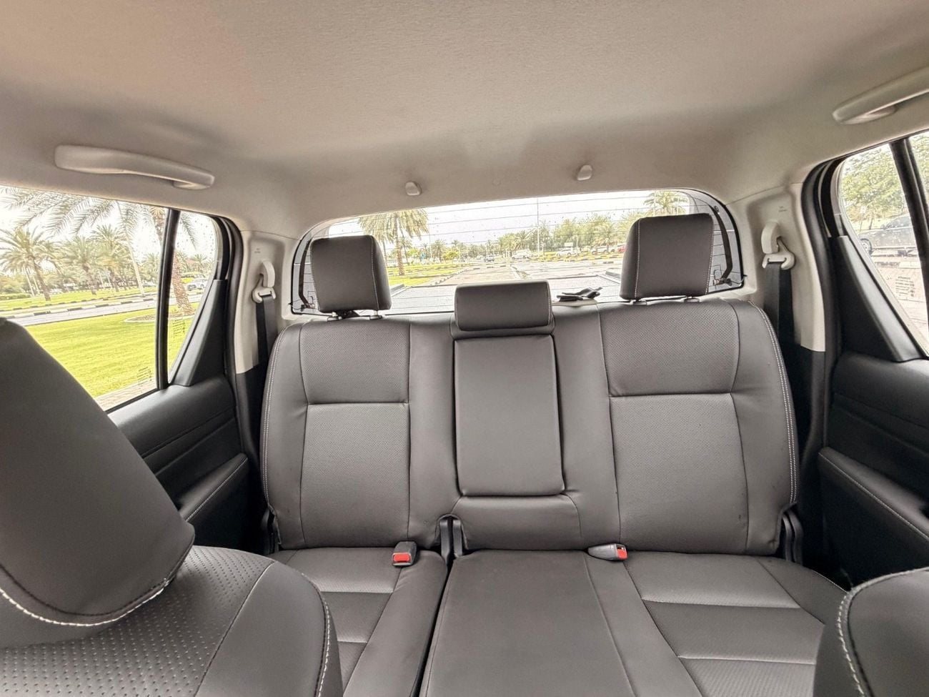 Toyota Hilux ADVENTURE SR5 export from Australia