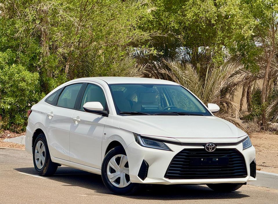 Toyota Yaris E