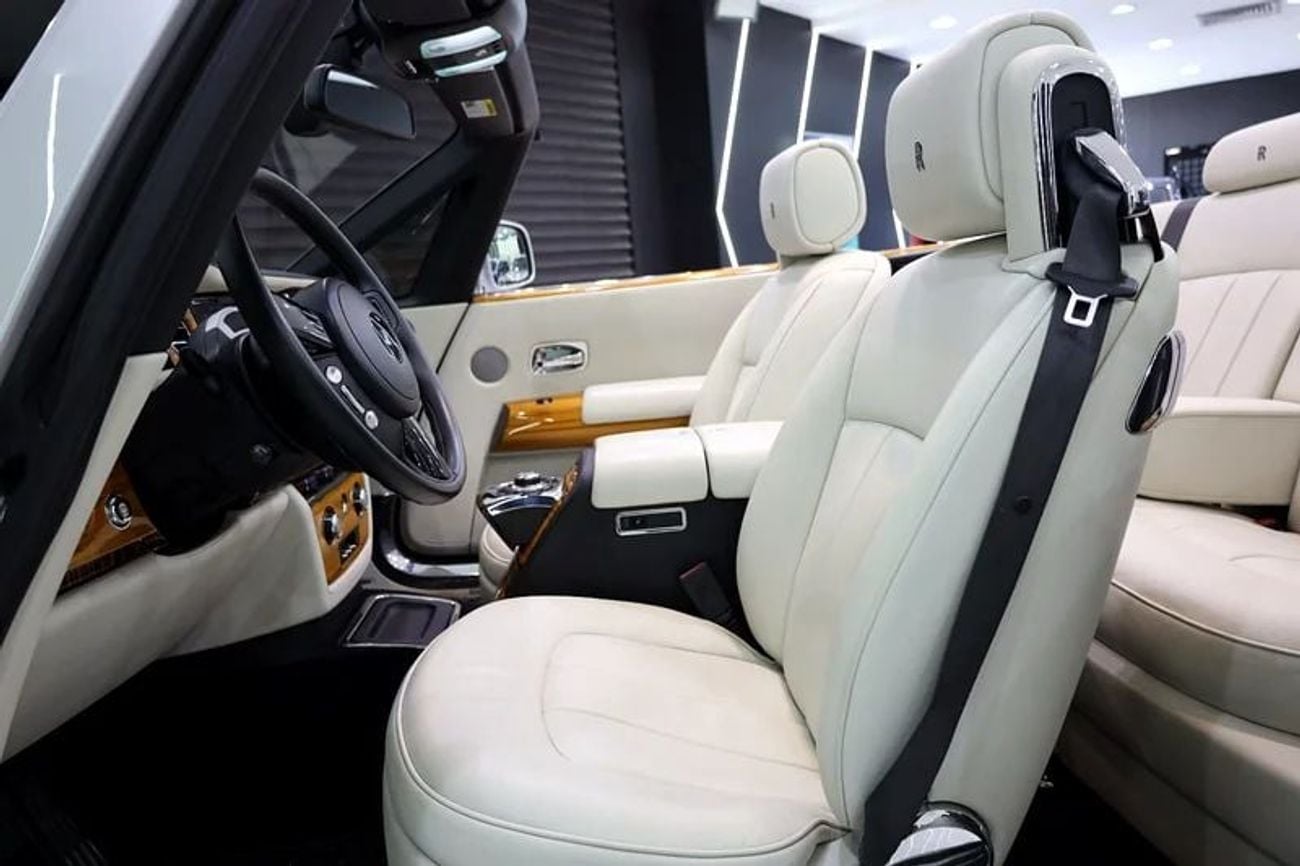 رولز رويس فانتوم Drophead 2013 Rolls Royce Phantom Drophead, Very Low KM!!