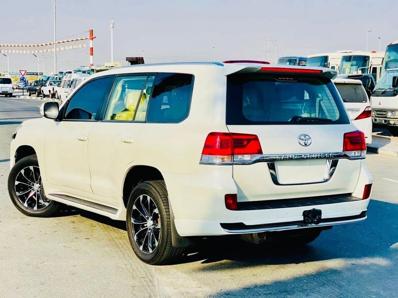 Toyota Land Cruiser Toyota landcuriser GXR V8 2021 Diesel L  full option Top the range