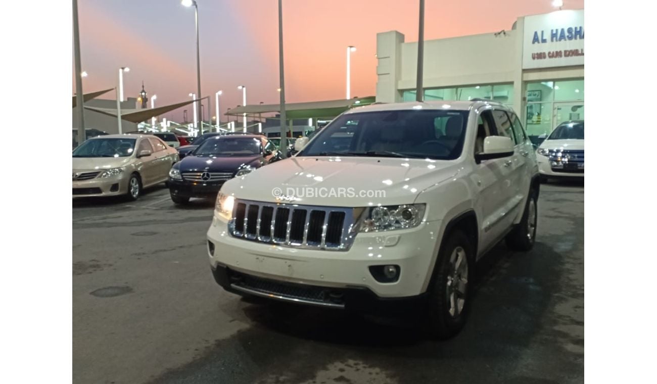 جيب جراند شيروكي جيب جراند شيروكي موديل 2011 خليجي السياره مسرفسه بالكامل بانوراما فل اوبشن ليمتد السياره جديده ولا ت