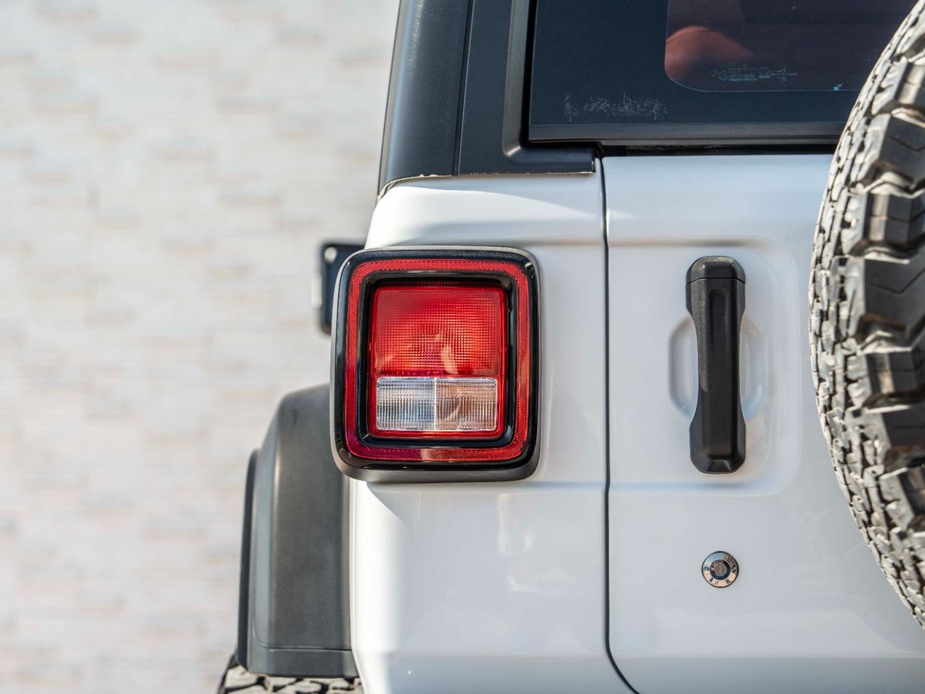 جيب رانجلر Sport 3.6L A/T (5 Seater)