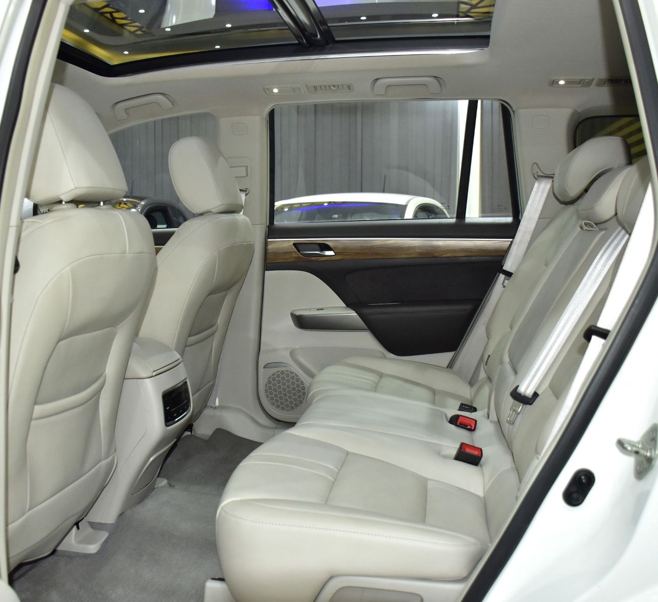 GAC GS8 EXCELLENT DEAL for our GAC GS8 320T i4WD ( 2018 Model ) in White Color GCC Specs