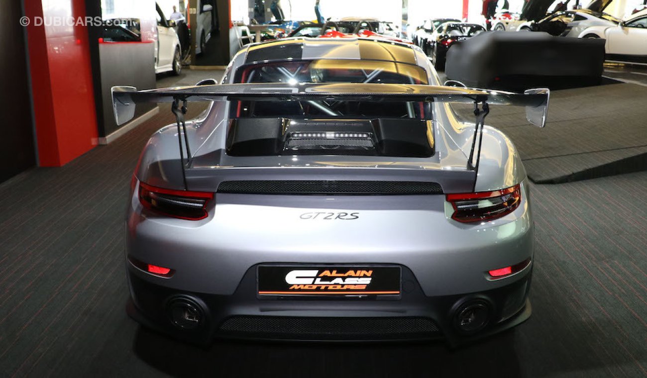 بورش 911 GT2 RS – Weissach Package