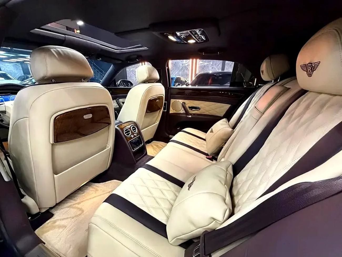 Bentley Flying Spur V8