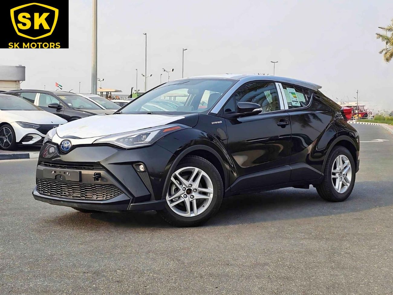 Toyota CHR LUXURY / 1.8L HYBRID / PUSH START / LEATHER SEATS / FULL OPTION / CODE#68013