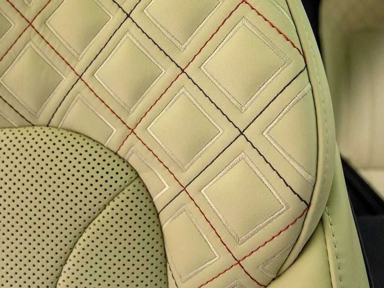 Bentley Continental GT 4.0T V8 GT Mulliner