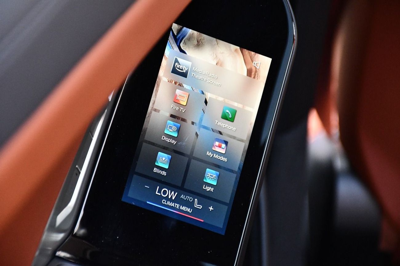 بي أم دبليو 735i BMW 735I  M KIT 2026  GCC