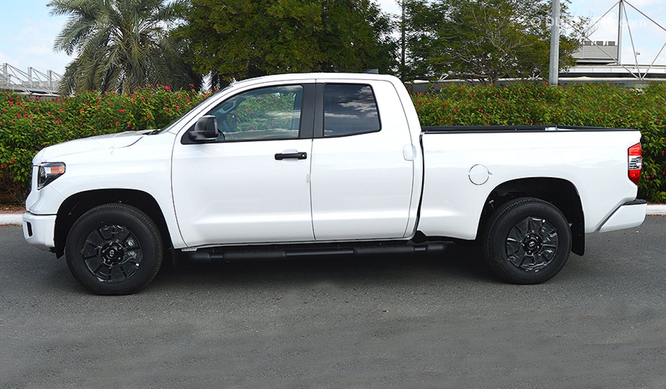 Toyota Tundra 2020, Crewcab SX Package, 5.7 V8, 0km w/ 5Yrs or 200K km WTY + 1 FREE Service at Dynatrade