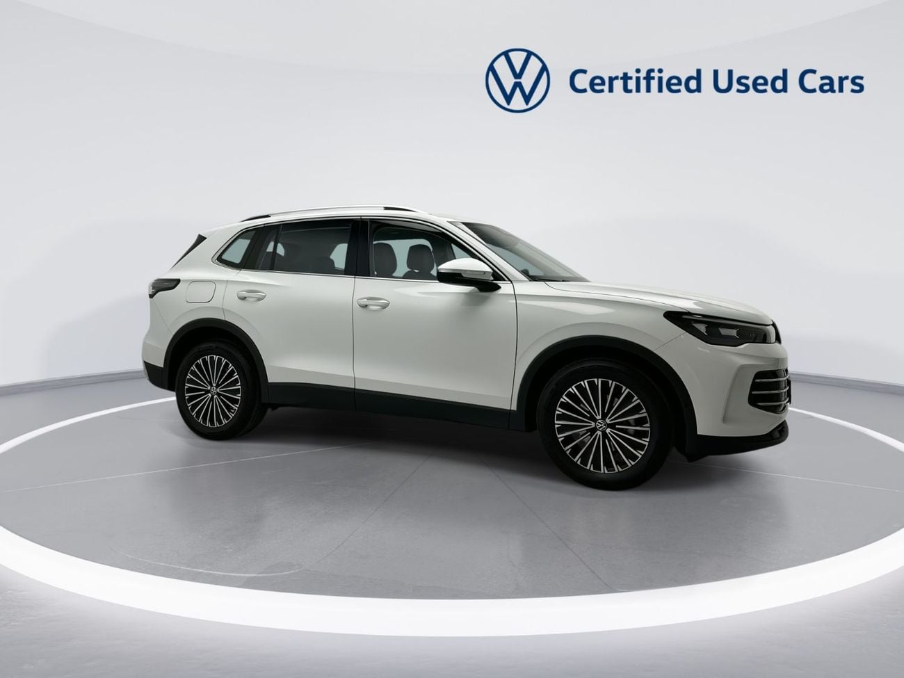 فولكس واجن تيجوان 1.4L | Panoramic Sunroof with Leather Seats  | VW Certified | GCC Specs