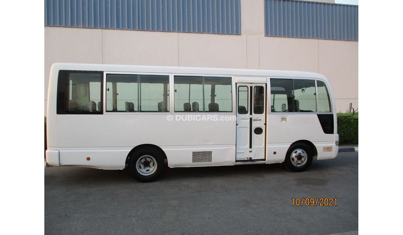 Nissan Civilian NISSAN CIVILIAN 2009 DIESEL 30 SEATS GULF SPACE