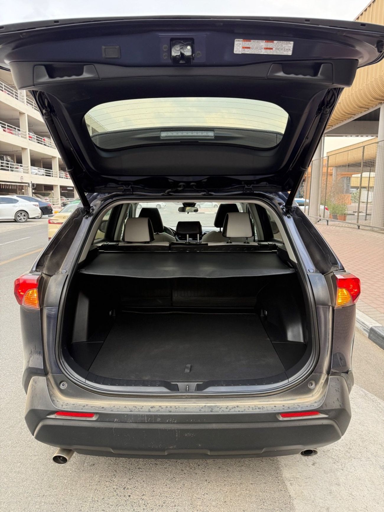 تويوتا راف ٤ 2021 XLE MOONROOF AWD FULL OPTION US SPEC