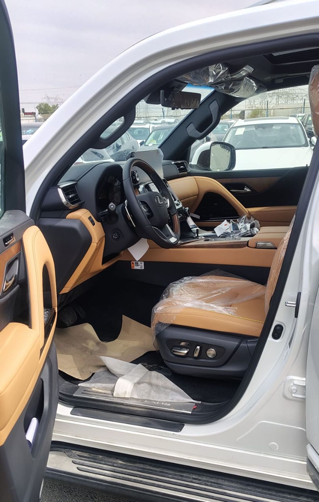 Lexus LX 700h LEXUS LX700h SIGNATURE - 3.5L - HYB - AT - 2025 MY