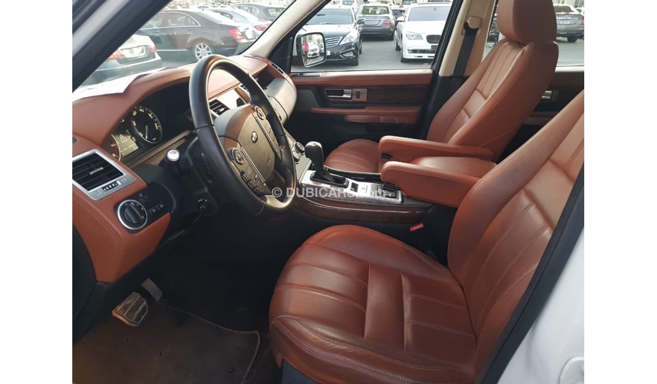 Land Rover Range Rover Sport model 2012 car prefect condition full service full option low mileage