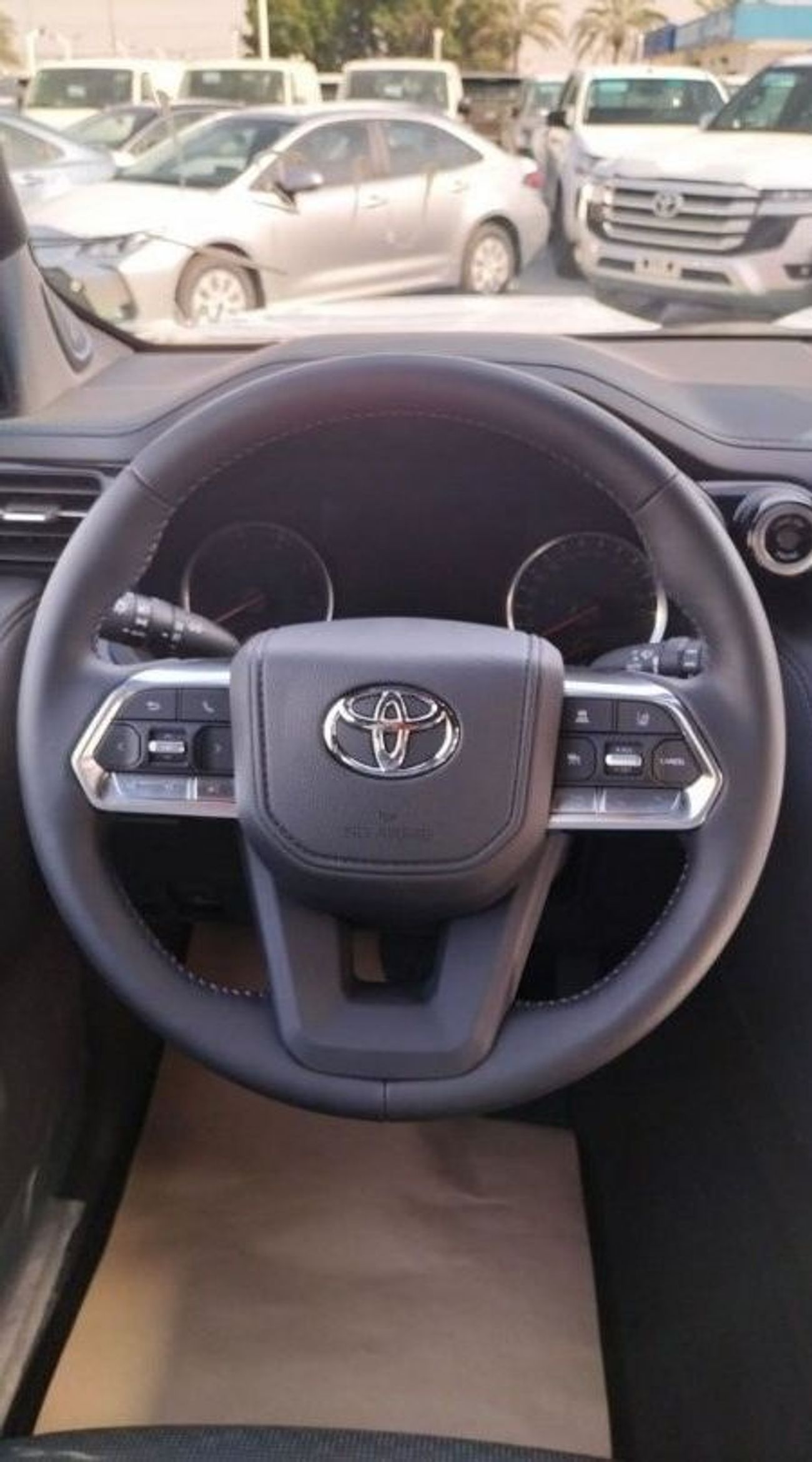 تويوتا لاند كروزر TOYOTA LAND CRUISER VX + EUROPEAN 3.3 DIESEL 2022