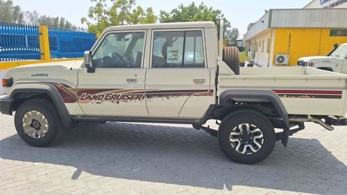 Toyota Land Cruiser 70 LC79 LX TOYOTA LAND CRUISER DC 2.8L AT FULL OPTION