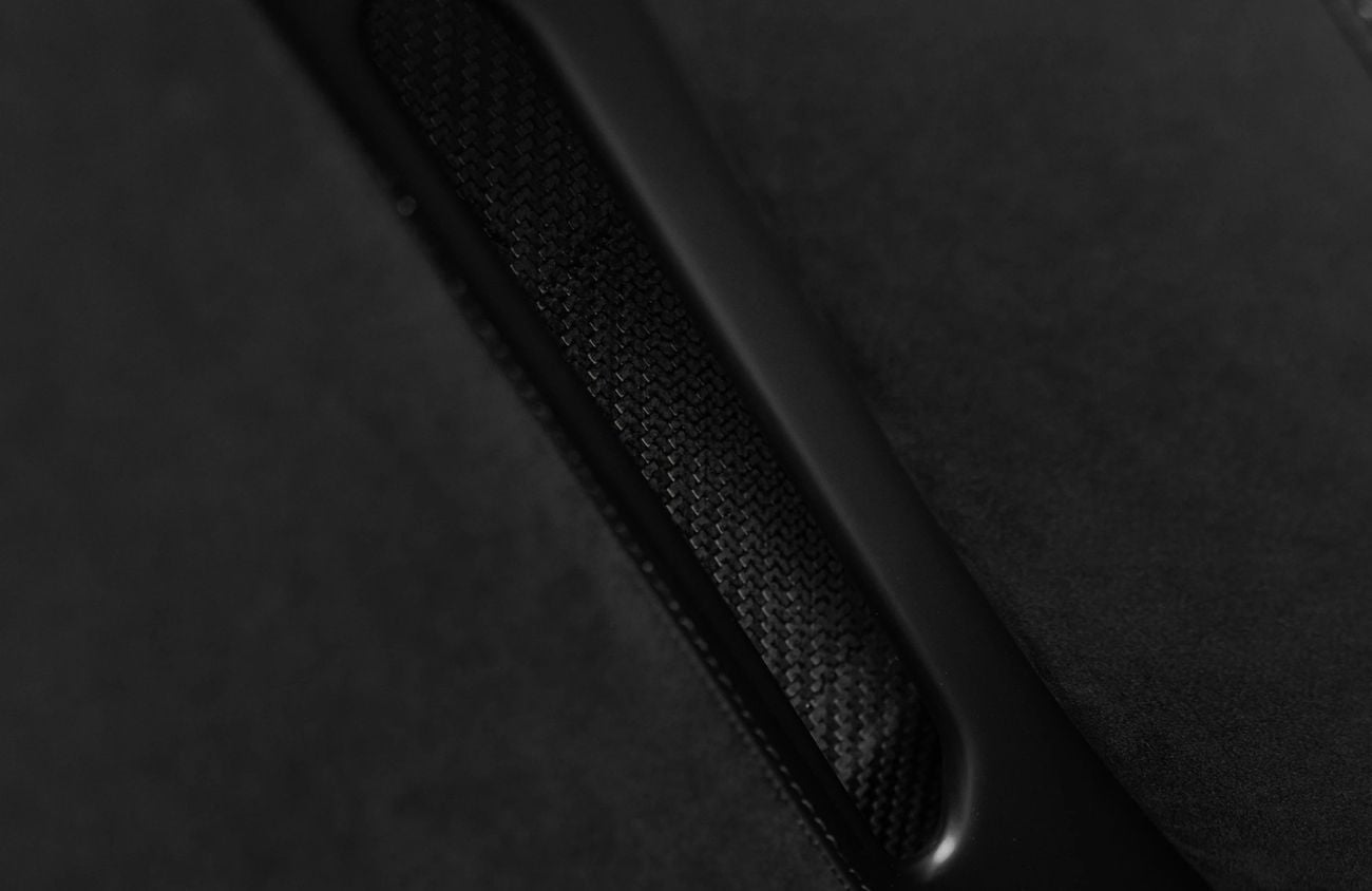 Aston Martin Valhalla 4.0L V8 Twin-Turbo Engine + eMotors