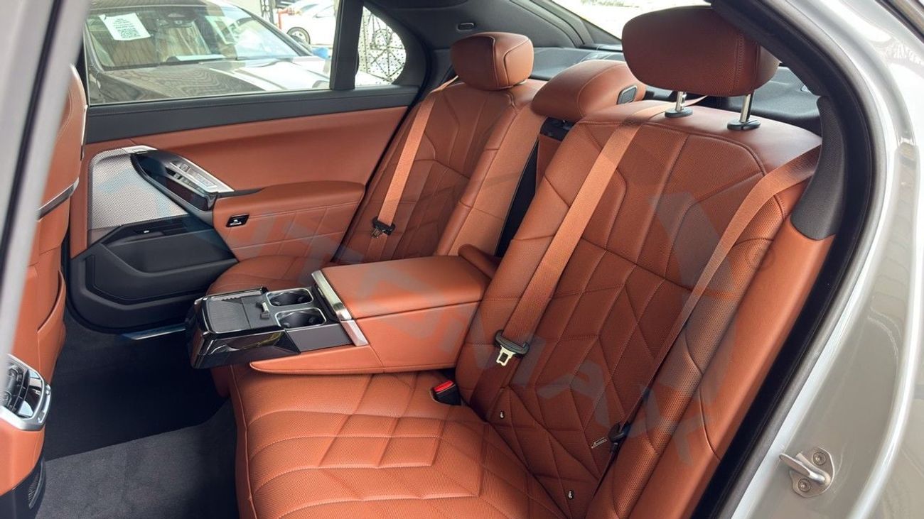 BMW 735i MASTERCLASS M SPORT PACKAGE (For Export , НА ЭКСПОРТ) 7-Series 3.0T RWD GCC 2026 Без пробега