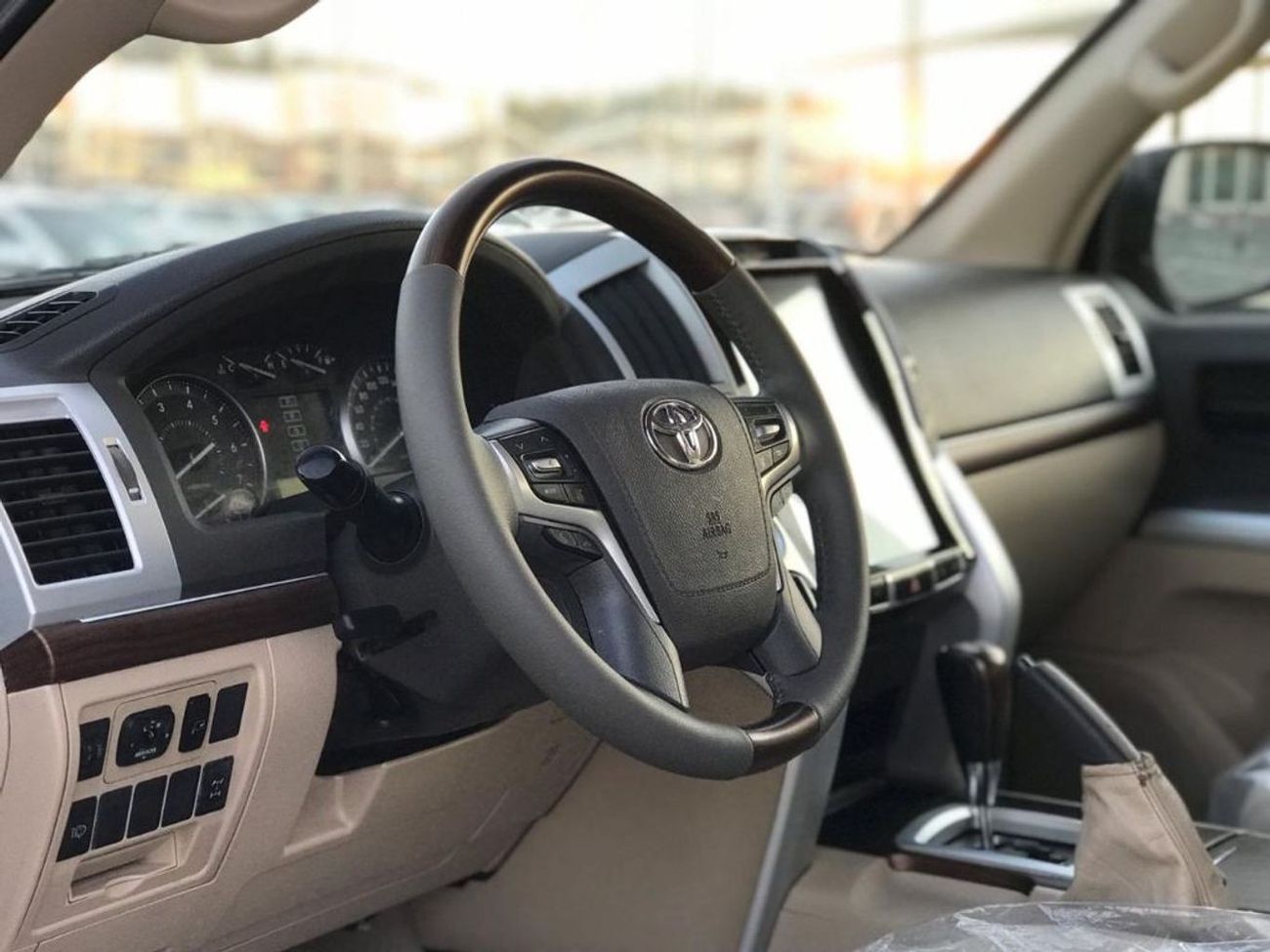 Toyota Land Cruiser Land Cruser,Model 2012, Color Green , KM 187000