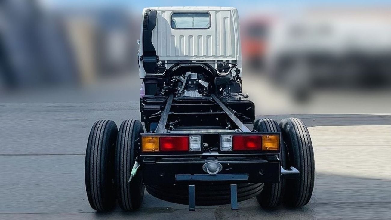 Mitsubishi Fuso Canter 4.2D MT MY2024